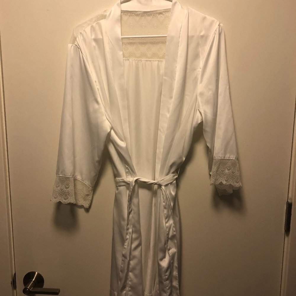 Iris & Lilly Women's Satin Kimono Dressing Gown
